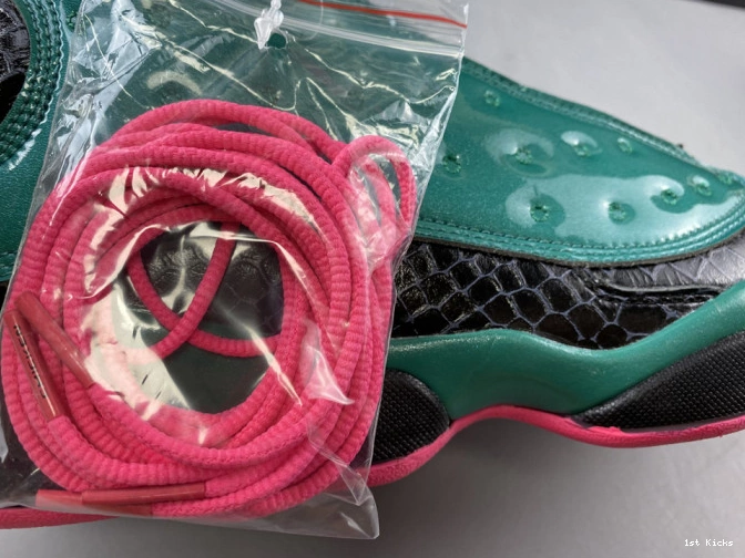 13 Jordan Retro 836405-305 Air Doernbecher 0528